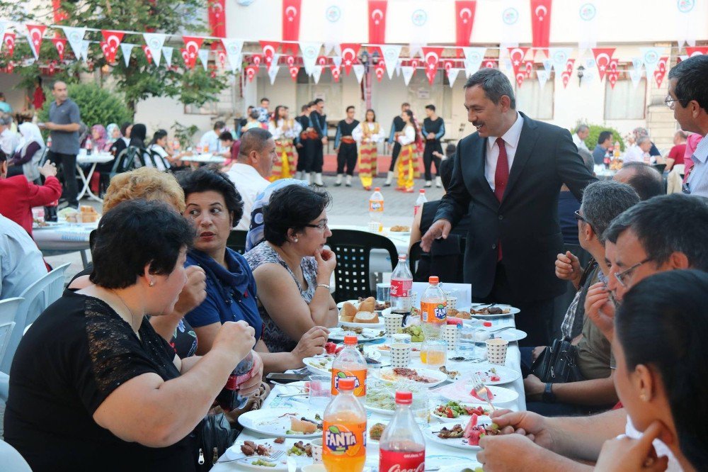 Başkan Uysal Gurbetçileri Bir Araya Getirdi