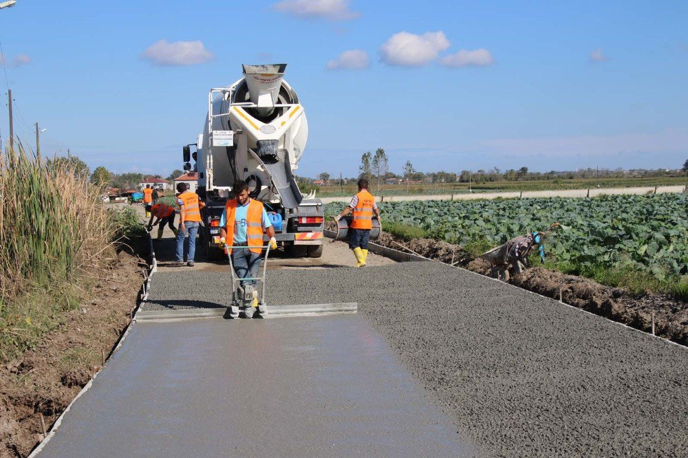 Bafra Belediyesi 40 Bin Metre Beton Yol Yaptı