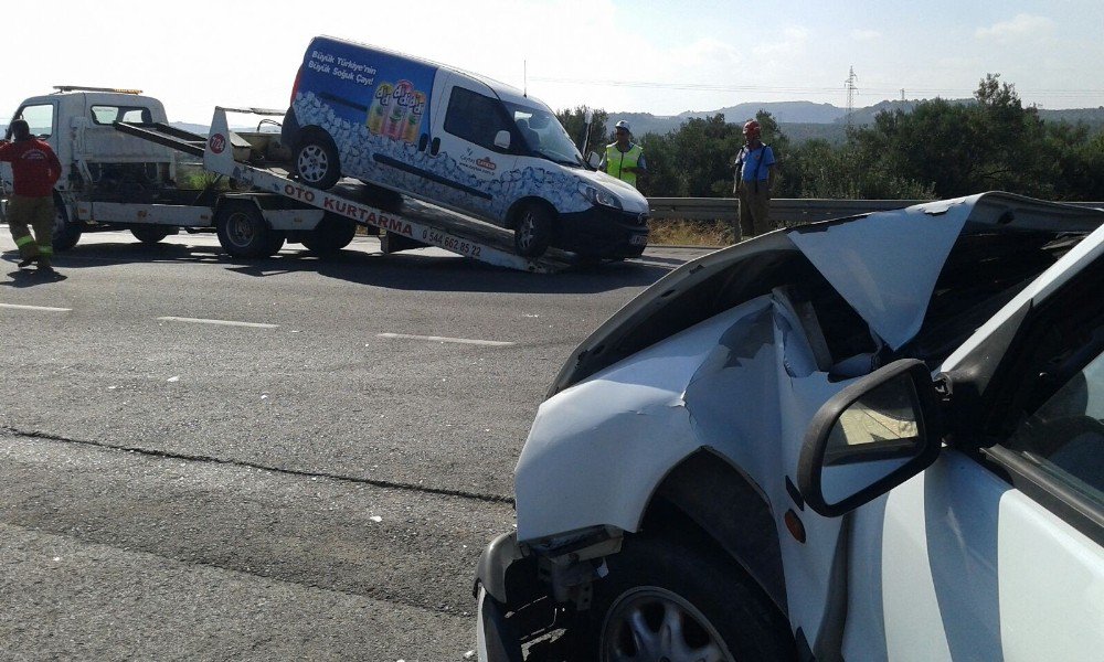 Ayvalık’ta Trafik Kazası 1 Yaralı