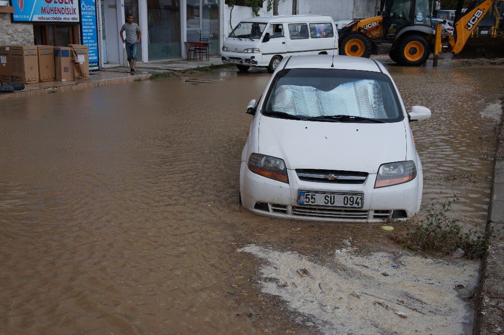 Lapseki’de Sel Felaketi