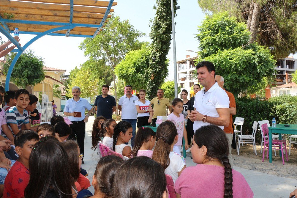 Çocuklardan Başkan Akın’a Sevgi Seli