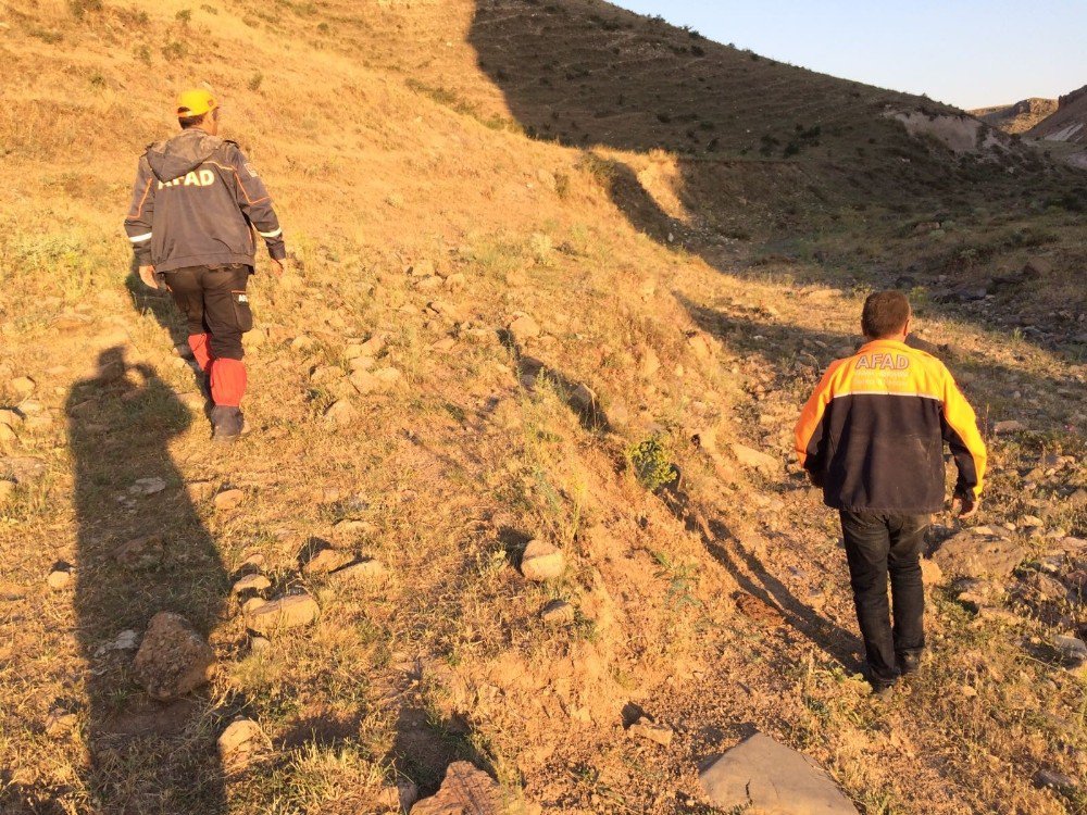 Kars’ta Kaybolan Engelli Kız Çocuğunu Afad Buldu