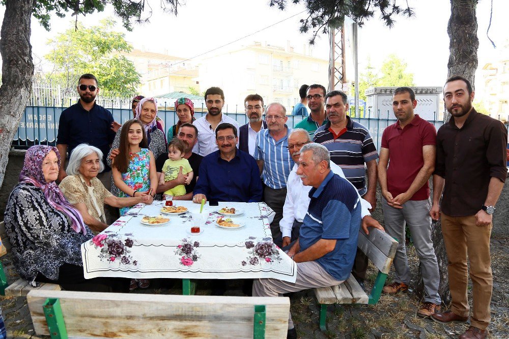 Başkan Ak: "Karar Mekanizmasına Vatandaşlarımızı Da Dahil Ederek Onlar İçin Hizmet Üretiyoruz”