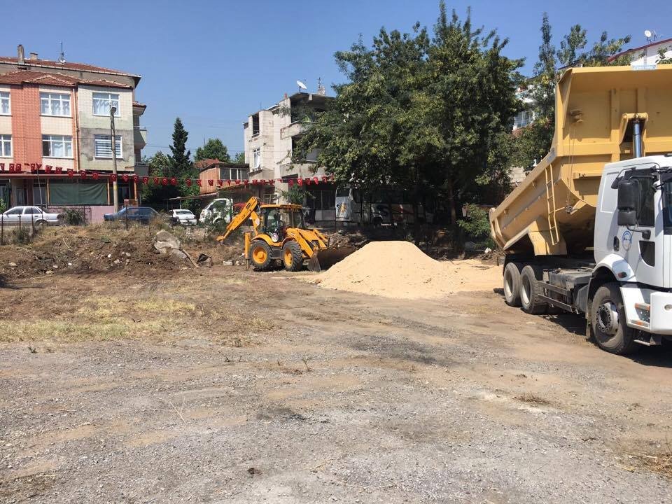 Körfez’de Boş Araziler Temizleniyor