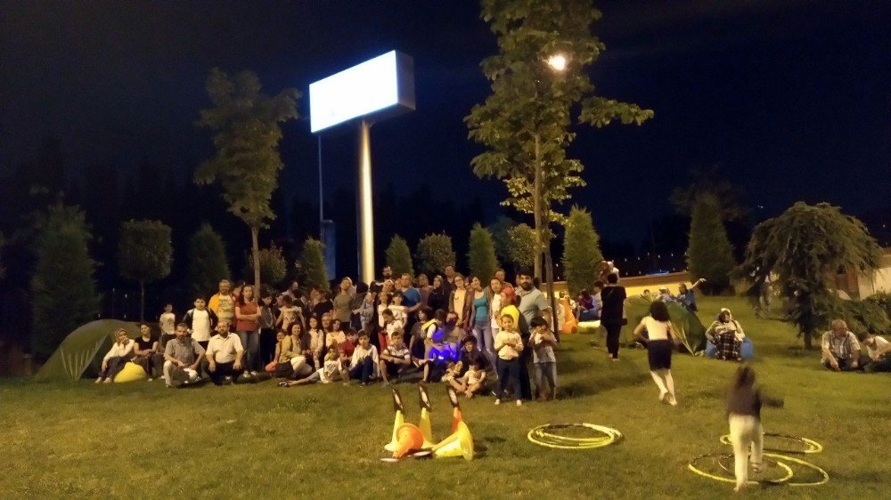 Çocuk Üniversitesi’nin ’Dahi’ Çocukları Gökyüzünü Gözlemledi