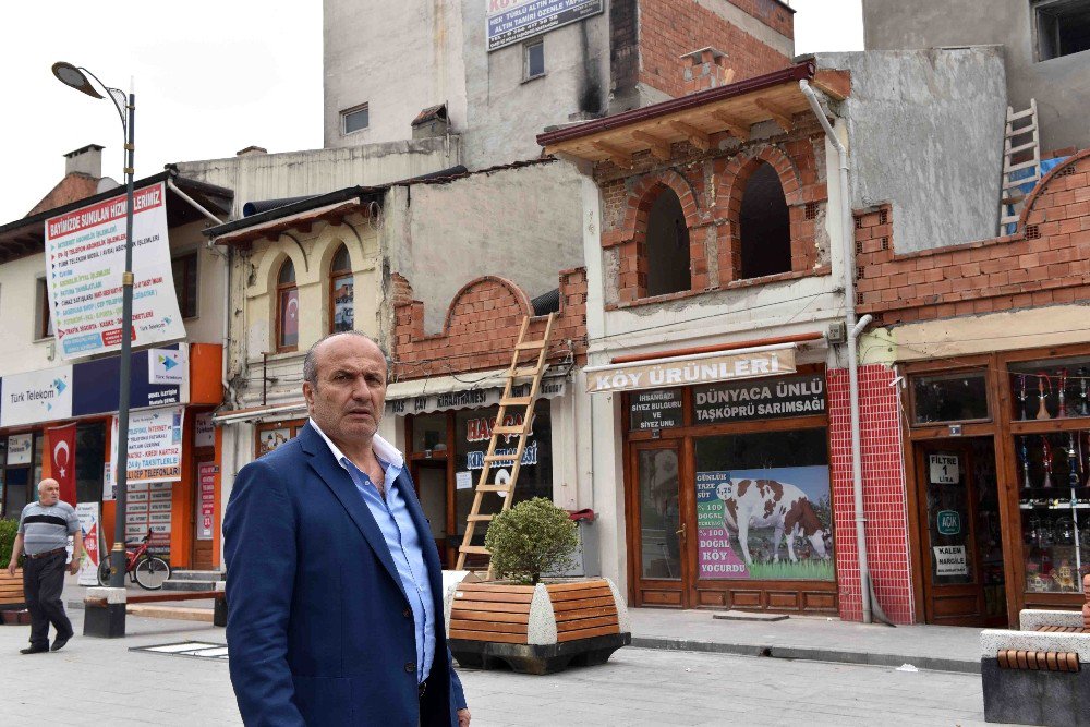 Taşköprü Cumhuriyet Meydanı, Yakışan Cephelere Kavuşuyor