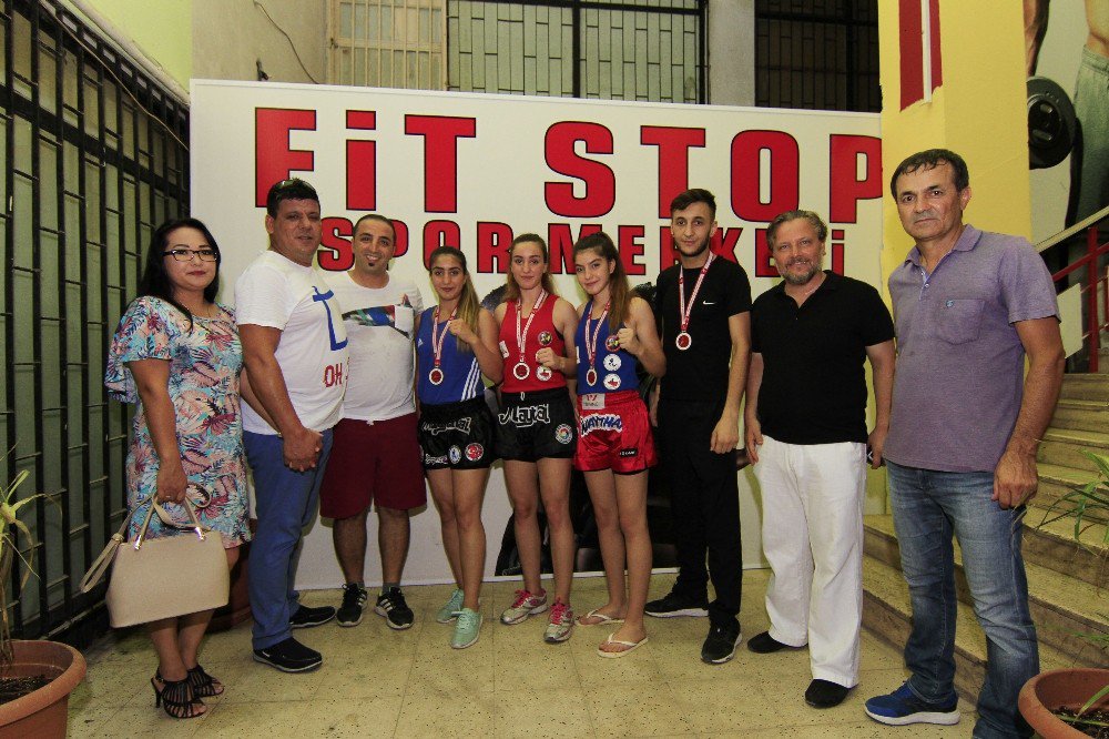 Kickboks Türkiye Şampiyonu Antalya’dan Çıktı