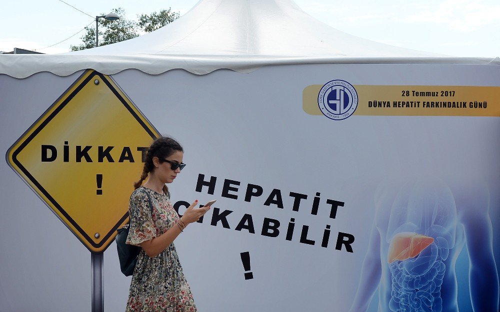 Türkiye’de Yaklaşık 3 Milyon Kişinin Hepatit B Virüsü Taşıdığı Öngörülüyor