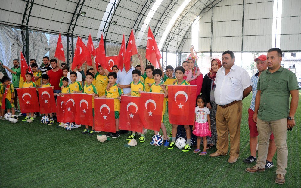 Erdemli Spor’dan Şehit Ömer Halisdemir Anısına Yaz Futbol Okulu