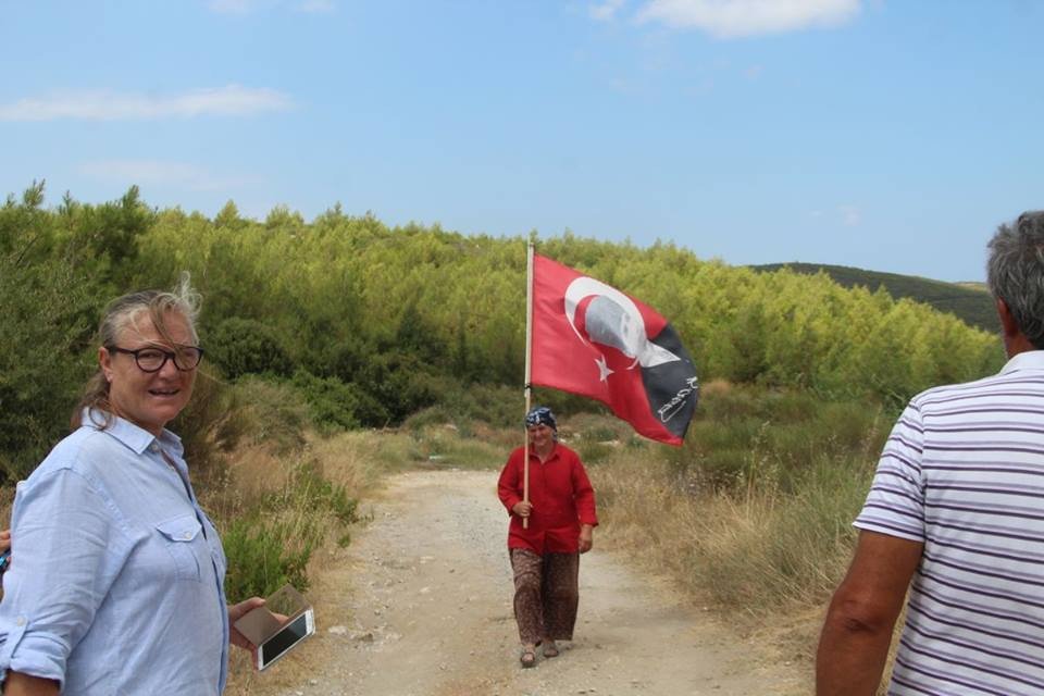 Kuşadası’nda Köylülerden Taş Ocağı Eylemi