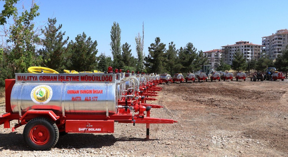 Orman Yangınları İle Mücadele İçin Su Tankerleri Dağıtıldı