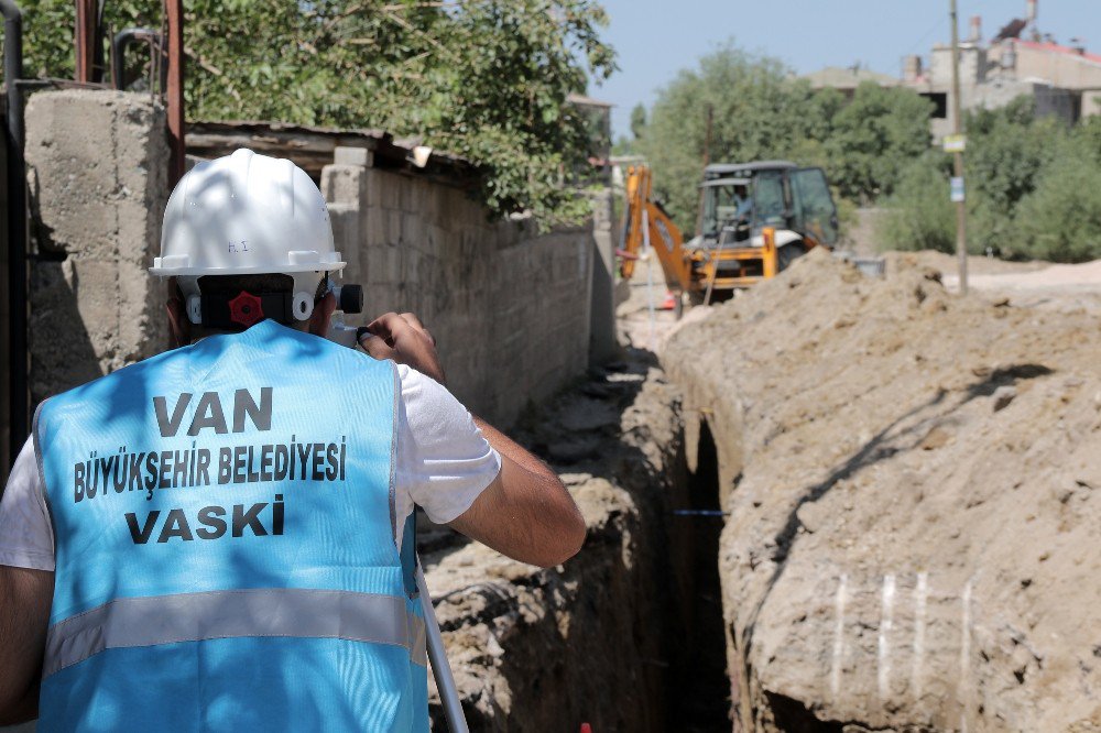 Van’da Kanalizasyon Hattı Yenileme Çalışması