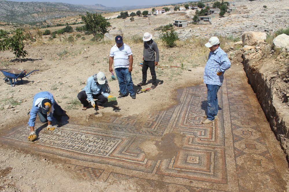 Adıyaman Valiliğinden Mozaiklerin Taşınmasıyla İlgili Açıklama