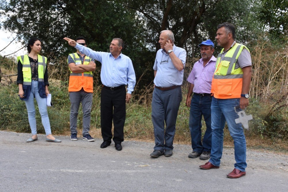 Bigadiç’te Başkan Avcu, Esenli’de Yol Yapım Çalışmalarını İnceledi