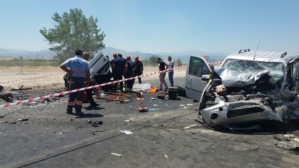 Denizli’de Korkunç Kaza: 1 Ölü, 7 Yaralı