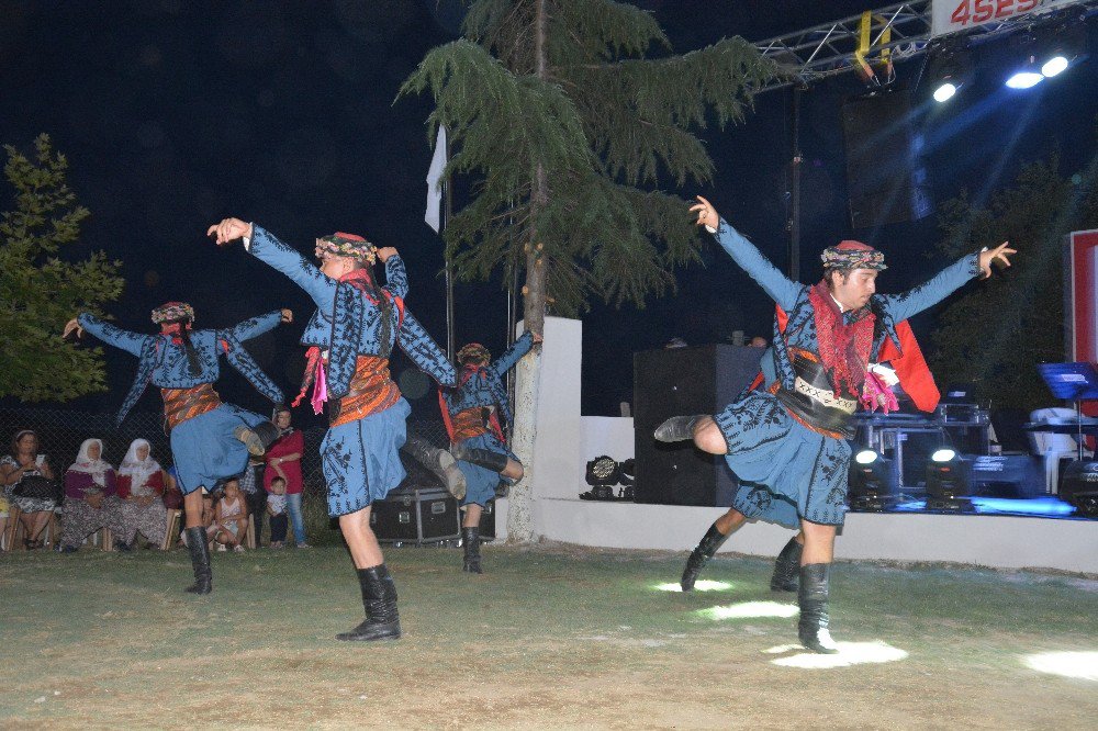 Yukarı Kayacık Kiraz Festivali Renkli Görüntülere Sahne Oldu