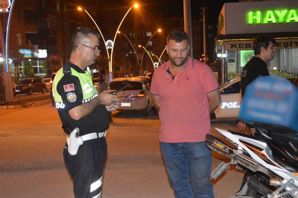 Mardin’de Trafikçiler Motosiklet Sürücülerini Kıskaca Aldı