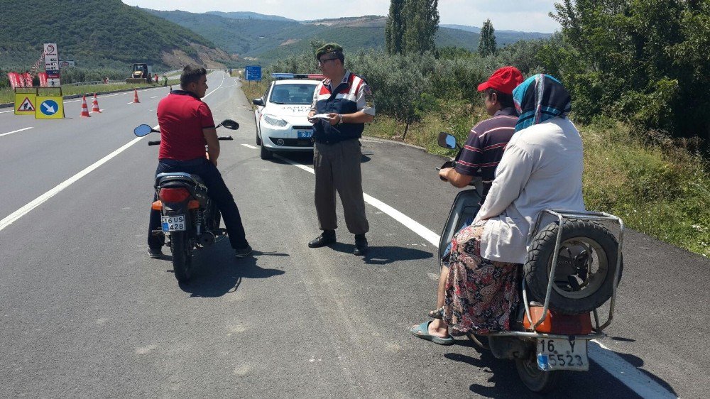 Jandarmadan Motosikletlilere Sıkı Denetim