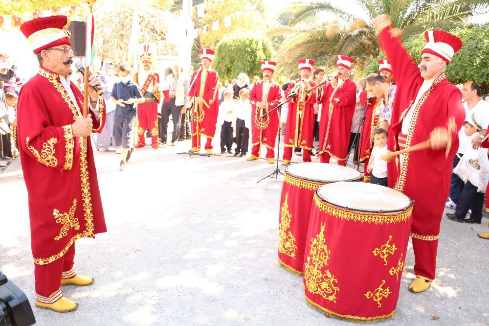 Eyüp’te 560 Çocuğun Sünnet Heyecanı