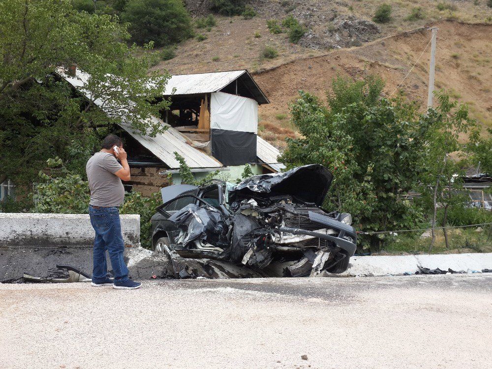 Gümüşhane’de Trafik Kazası: 1 Ölü, 4 Yaralı