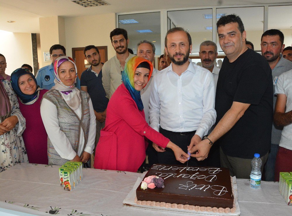 İzmit Belediyesi’nde Toplu Doğum Günü Kutlaması