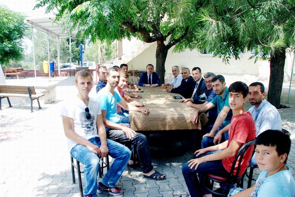 Mudanya Kaymakamı Sözer, Vatandaşların Sorunlarını Dinliyor