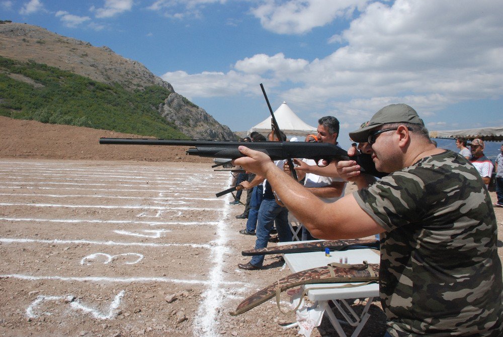 Tokat’ta 15 Temmuz Şehitleri Anısına Trap Yarışları Yapıldı