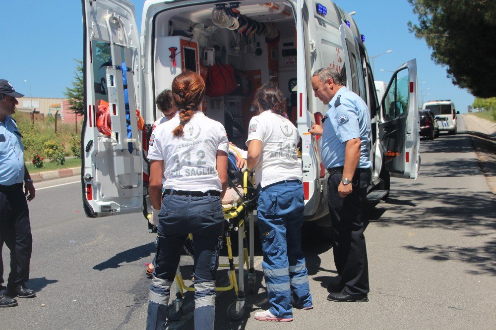 Bilecik’te Motosiklet İle Ticari Aracının Karıştığı Kazada 1 Kişi Yaralandı