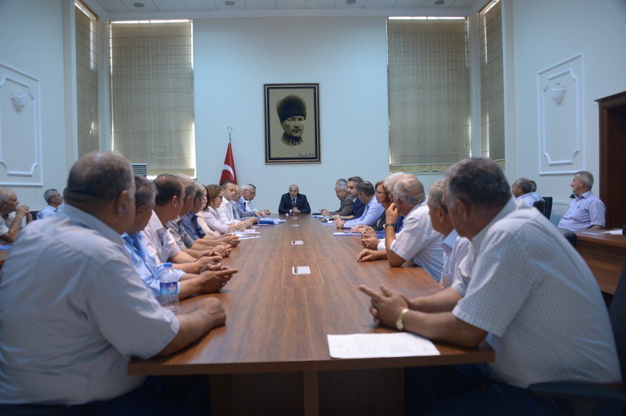 Vali Çiftçi, Köy Muhtarları İle Bir Araya Geldi