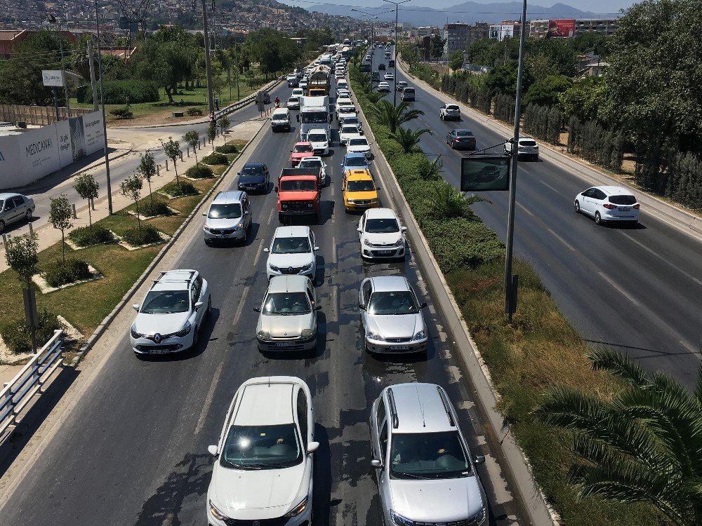 İzdeniz Grevi İzmir Ulaşımını Vurdu