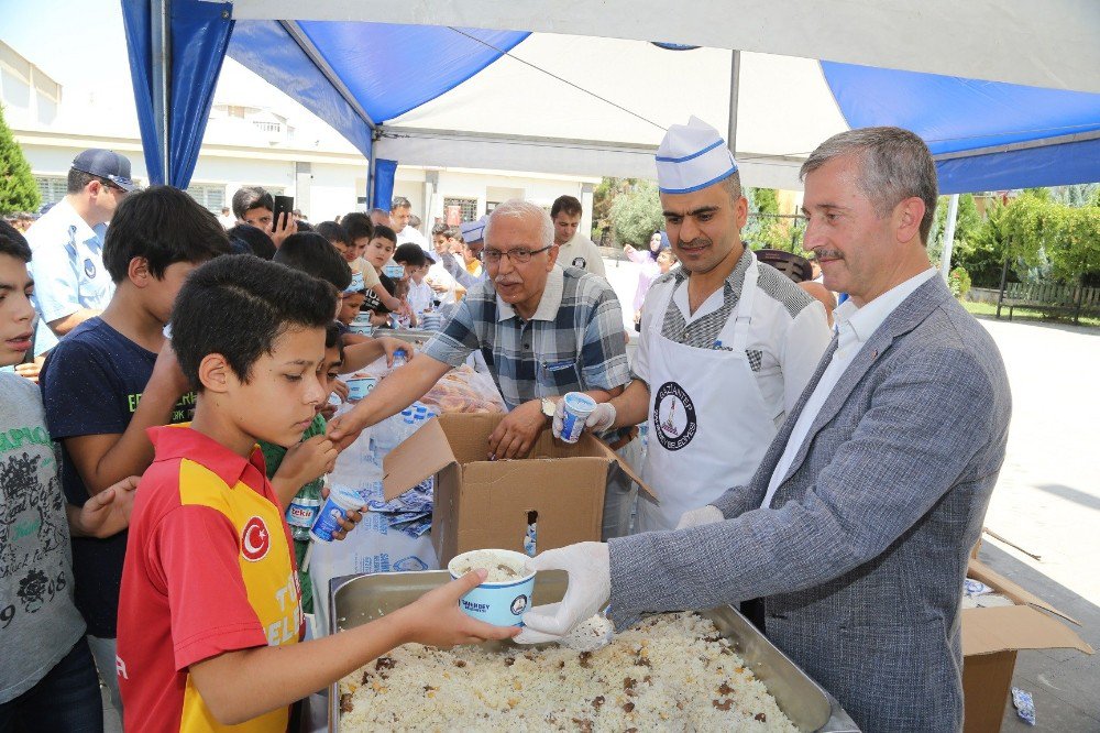 Tahmazoğlu: Çocuklar Camileri Şenlendiriyor