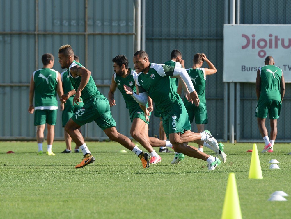 Bursaspor’da Yedekler As Takımı Yendi