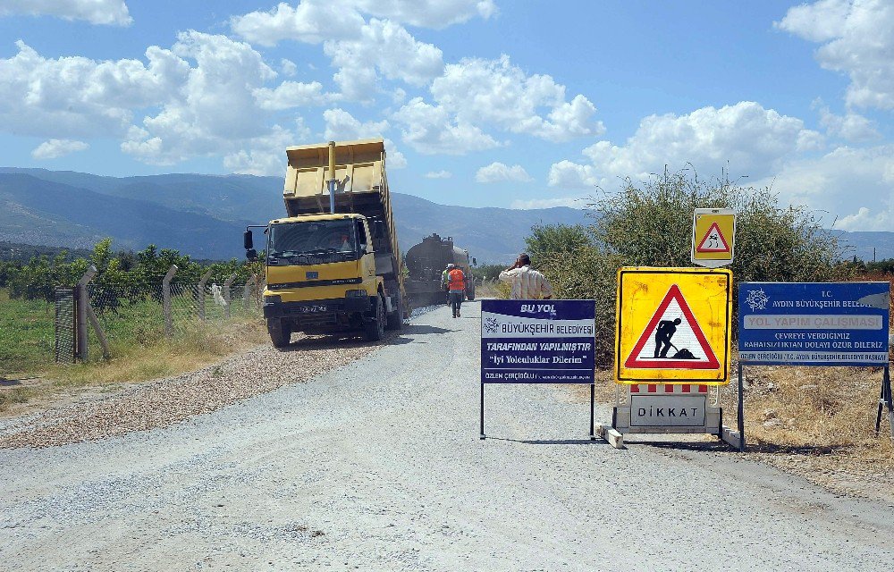 Büyükşehir Bozdoğan’ın Yollarını Yeniliyor