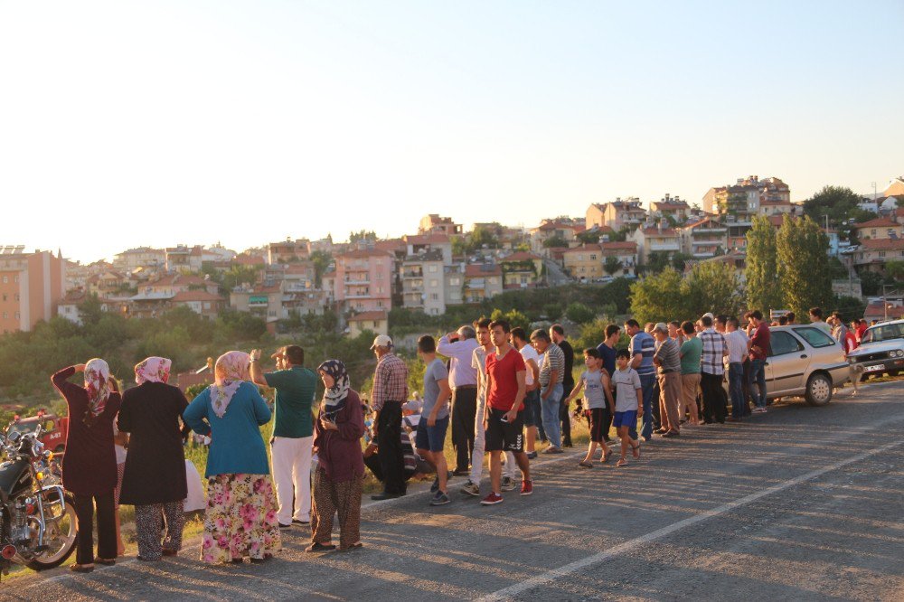 Çıkan Yangın İki Evi Küle Çevirdi