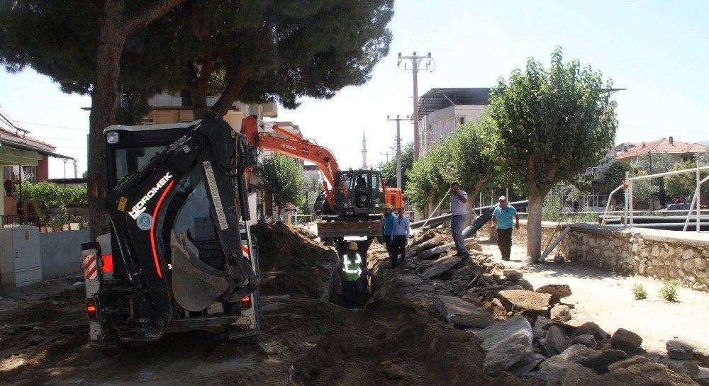 Aşağokoçaklar’ın Çürüyen Hatları Yenilendi