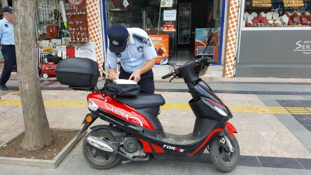 Polis Ve Zabıtadan Trafik Denetimi