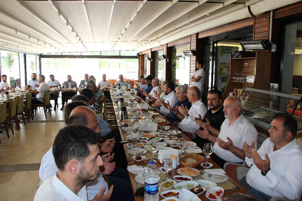 Musiad Düzce Şubesi Dost Meclisi Bir Araya Geldi