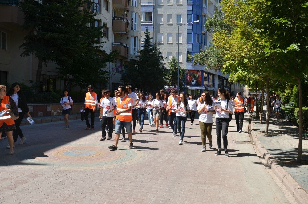 Aıesec Öğrencilerinden Örnek Davranış