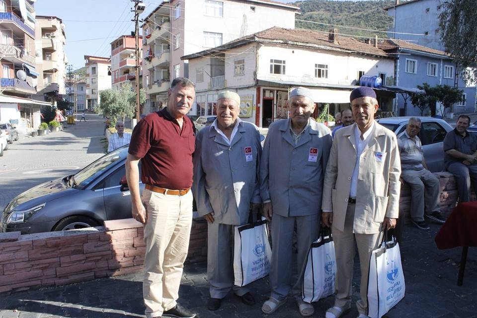 Vezirhan’da Kutsal Topraklara Gidecek Hacı Adayları Uğurlandı