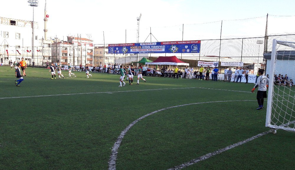 15 Temmuz Minikler Futbol Turnuvası Finali Gerçekleştirildi