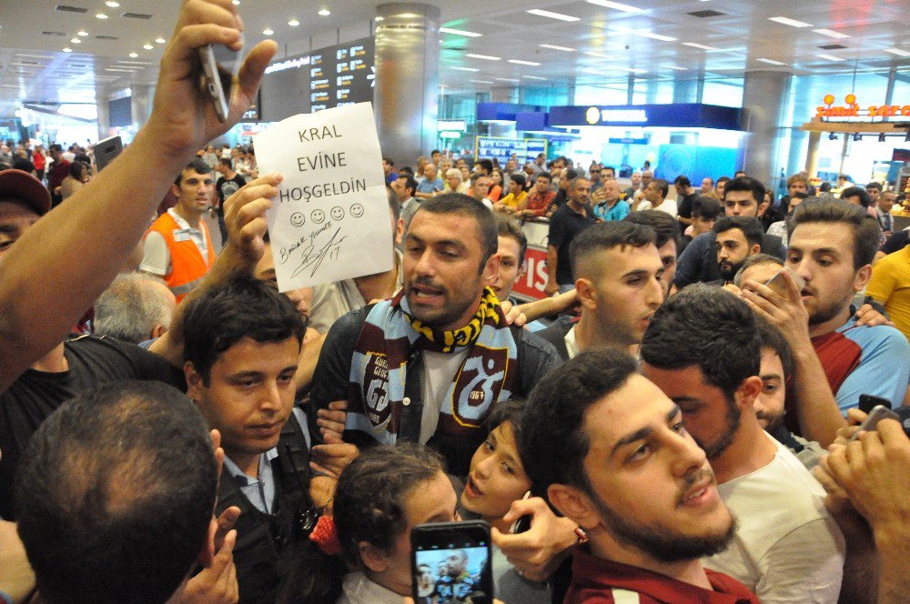 Burak Yılmaz İstanbul’a Geldi