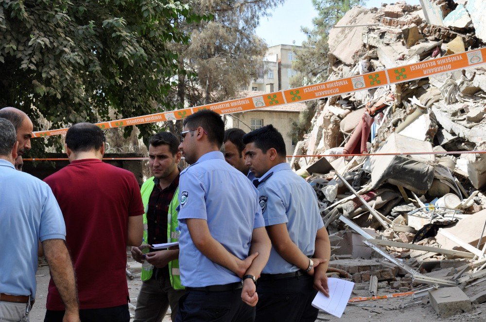 Diyarbakır’da Tahliye Edilen Binalarda Hasar Tespit Çalışmaları Başladı