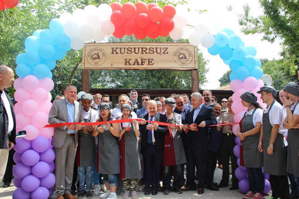 Düzce’de “Kusursuz Kafe” Açıldı