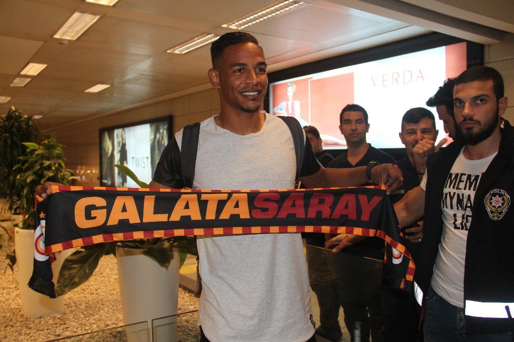 Galatasaray’ın Yeni Transferi Fernando İstanbul’a Geldi