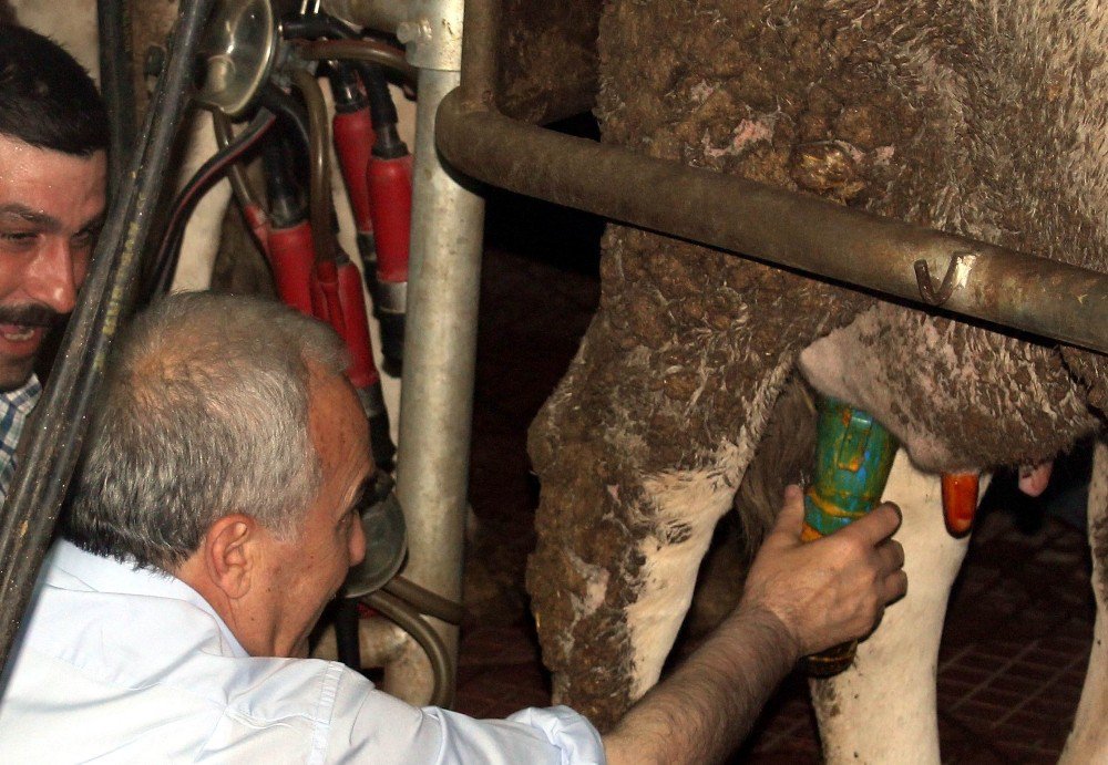 Bakan Fakıbaba Tekirdağ’da Çiftçilerle Bir Araya Geldi