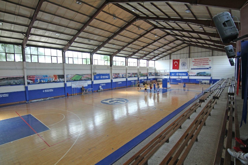 Seka 50. Yıl Spor Salonu Yenilenecek