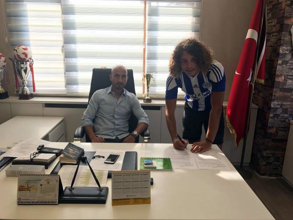 Tuzlaspor’a Akhisar’dan Genç Santrfor