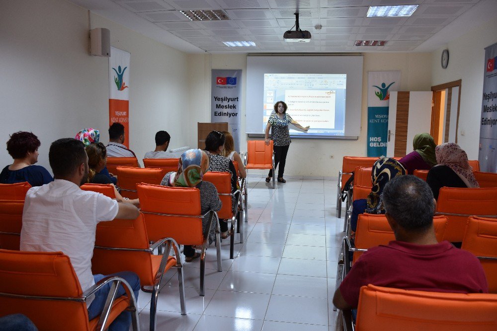 Yeşilyurt Kent Konseyi’nde Kosgeb Eğitimleri Başladı