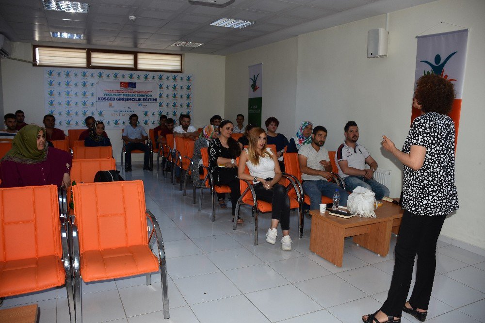 Yeşilyurt Kent Konseyi’nde Kosgeb Eğitimleri Başladı