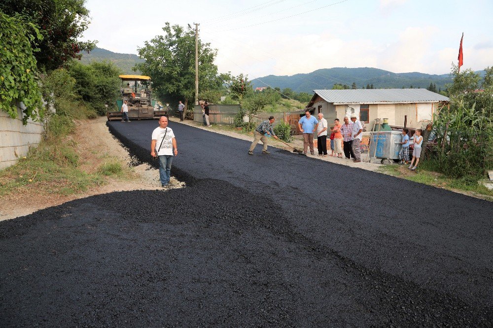 Başiskele’de Asfalt Çalışmaları Sürüyor